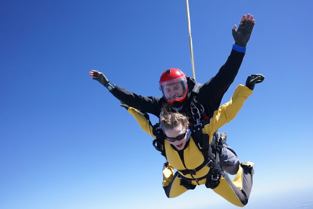 how to wear your hair tandem skydiving