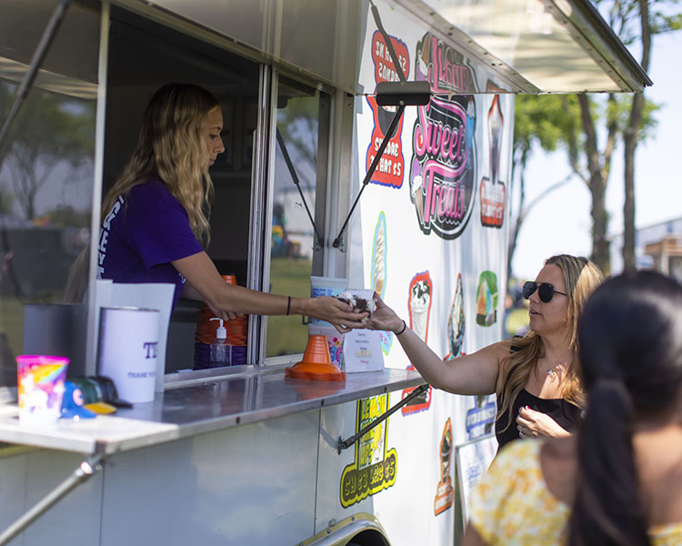 Event Rental space in Ottawa, IL, just 90 miles from the city of Chicago